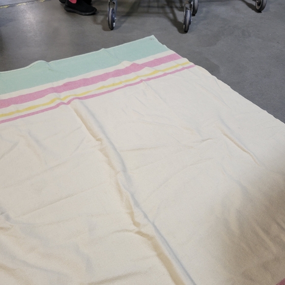 Vintage Ayers of Lachute Canada Pure Wool Blanket 48" X 65” Cream Stripes - Picture 8 of 8